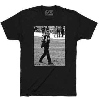 A CHICAGO ICON. (BLACK & WHITE) - OBVIOUS SHIRTS